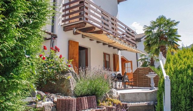 Beautiful private villa for 4 people with WIFI, TV, patio, panoramic view and parking