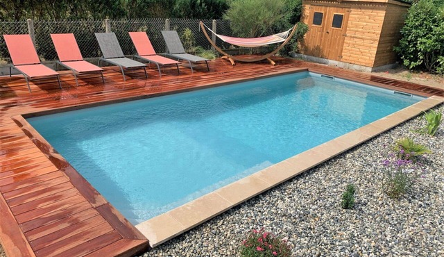 Beautiful private villa for 8 people with WIFI, private pool, A/C, TV, terrace and parking