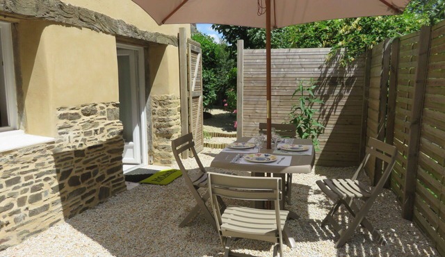 Beautiful private villa for 4 guests with TV and terrace