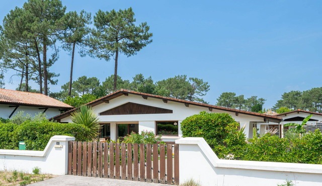 Beautiful private villa for 6 people with WIFI, TV, terrace and pets allowed