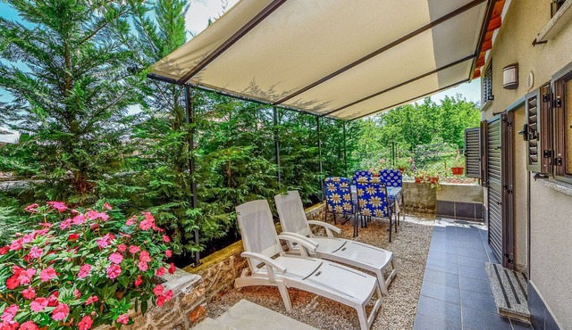 Beautiful private villa for 2 people with A/C, WIFI, TV, terrace and pets allowed