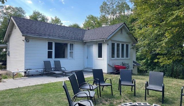 Beautiful property in the heart of Dundas Valley