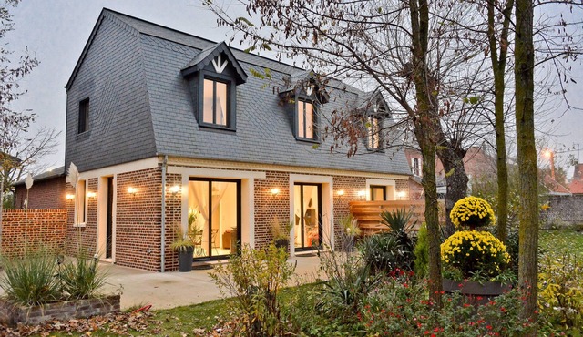 *Beautiful property in the Baie de Somme, beach 50 metres away and large garden*