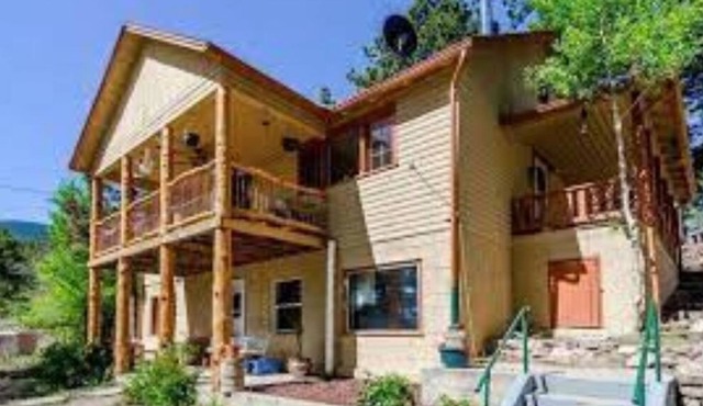 Beautiful property with a breathtaking view of river and mountains.