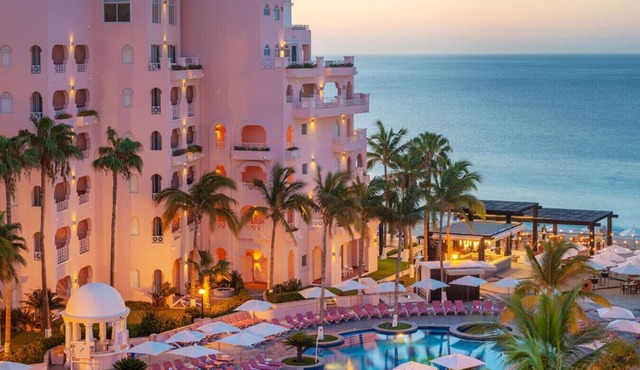 Beautiful Pueblo Bonito Rose Resort Junior Suite