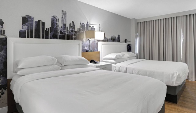 Beautiful Q/Q Hotel Rooms