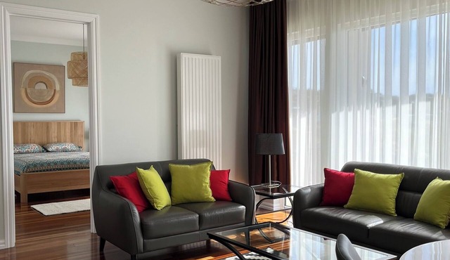 Beautiful quiet apartment with sea views