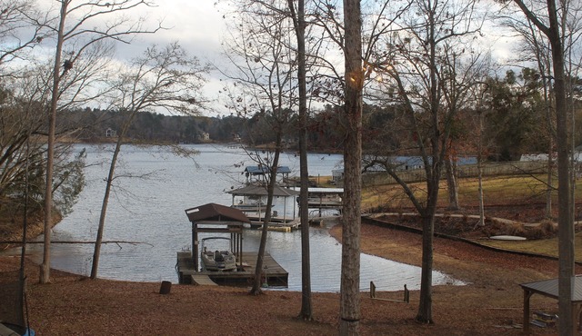 Beautiful quiet home in cove with dock