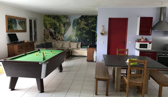 Beautiful, quiet house for 4 to 6 people. 15mn Vallée des Singes - 25mn Futuroscope