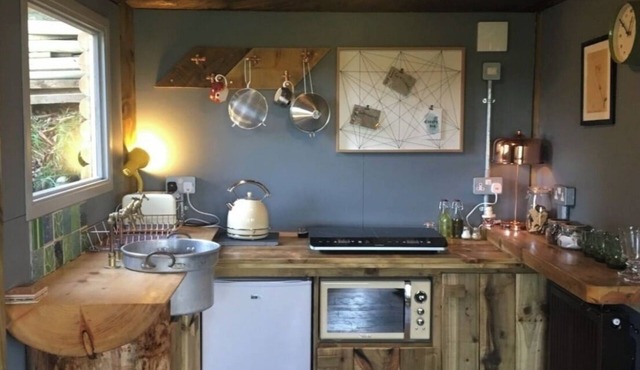 Beautiful quirky log cabin situated at the foot of Llandegla Forest