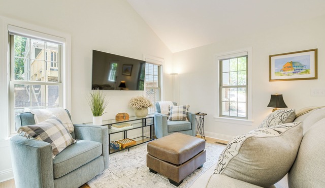 Beautiful Raleigh Cottage Rental: 5 Mi to Downtown