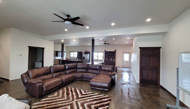 Beautiful Ranch Barndominium-4 bedrooms Activities/experience offered