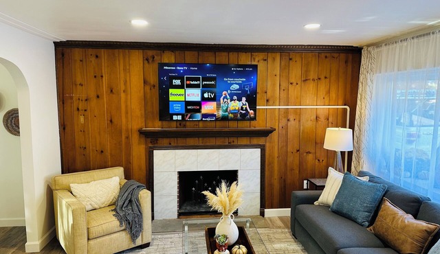 Beautiful Rancher-Style Home - Pet Friendly