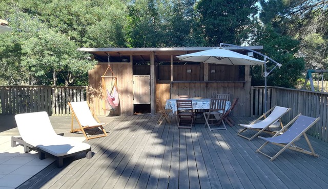 Beautiful recent villa at Cap Ferret. Sought after area of Mimbeau