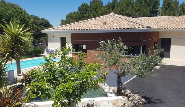 Beautiful recent villa, south of France, near the sea, in the countryside with swimming pool