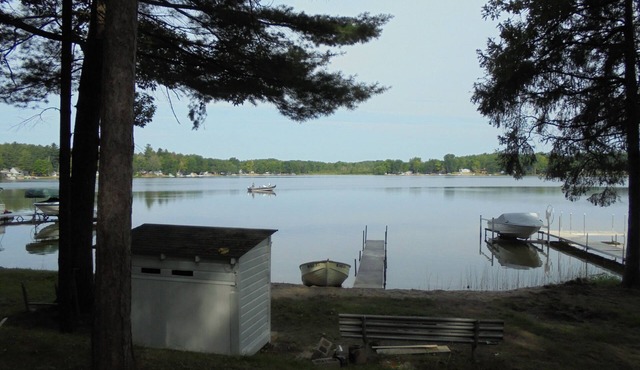 Beautiful, recently renovated cottage on all-sports Pretty Lake in Mecosta, MI.