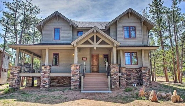 Beautiful Red Feather Lake House in Exclusive Fox Acres Gated Community!