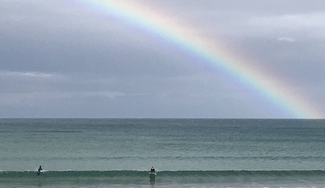 Beautiful refurbished shack - 5 min stroll to beach!