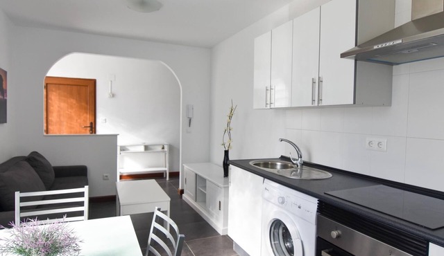 Beautiful refurbished small flat in Liencres