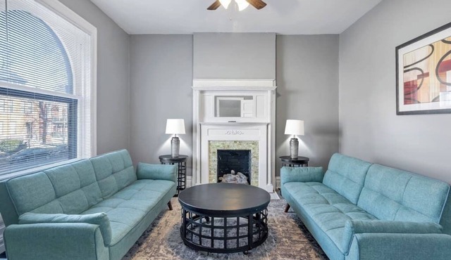 Beautiful, Rehabbed Unit in Shaw Community - 4226b