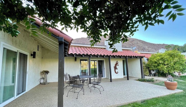 Beautiful remodel 2 bed/2 bath condo on golf course Mountain viewsnnnnnnnnnnnnnn
