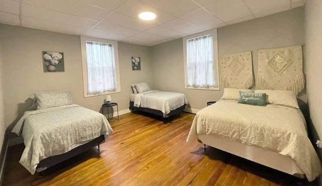 Beautiful Remodel in Franklin, 2bd/2 Full Baths!