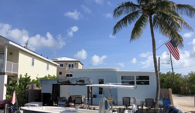 Beautiful Remodeled Home on the Water! 40 ft dock & short walk to private beach!