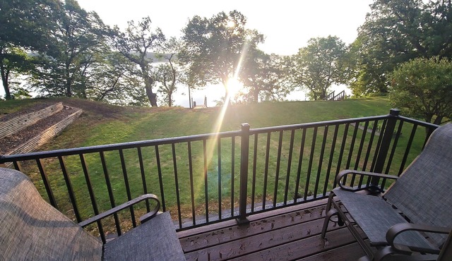 Beautiful, remodeled home on Lake Andrew. Pontoon Rental Available