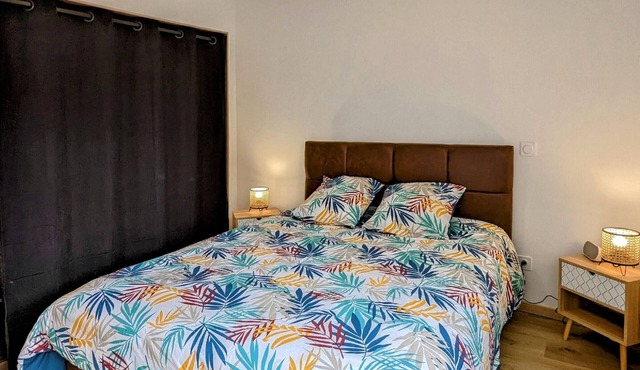 Beautiful renovated apartment in Vesoul with parking and Wifi