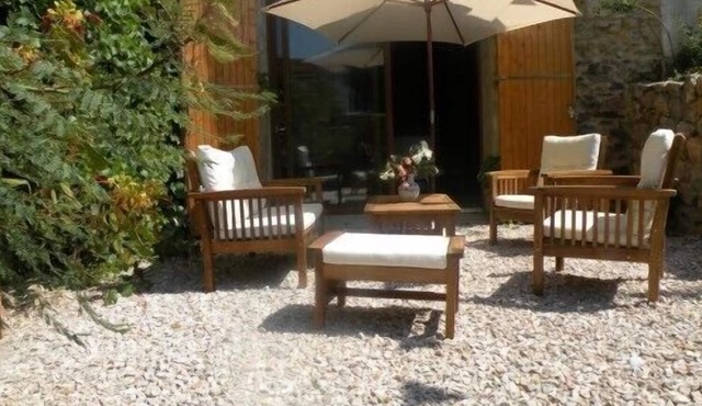 Beautiful renovated barn with garden, sheltered from the wind