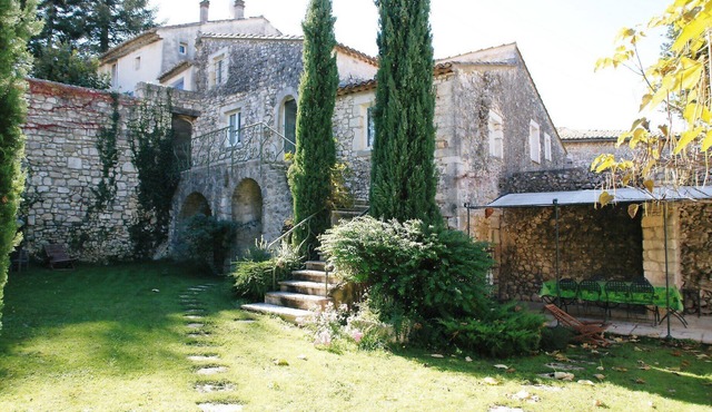 Beautiful renovated Village House with garden & private pool. Peaceful location