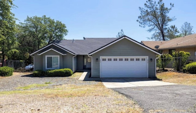 Beautiful Renovated Lake House