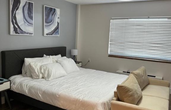 Beautiful renovated Studio Apartment in Gadsden AL