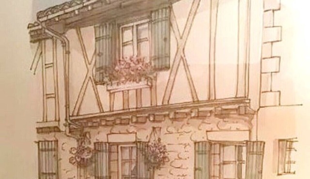 Beautiful renovated Townhouse with private courtyard.