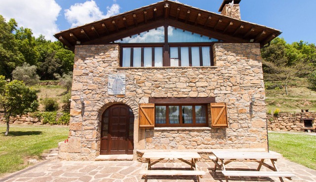 Beautiful restored farmhouse with spectacular views