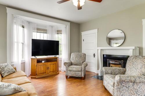 Beautiful Restored Historic Home Near Rabbit Hash
