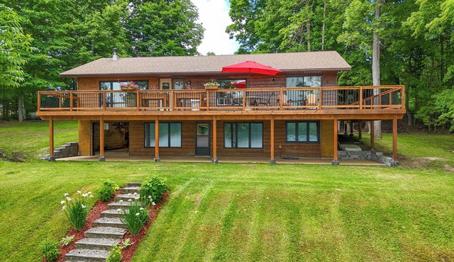 Beautiful Restoule Getaway