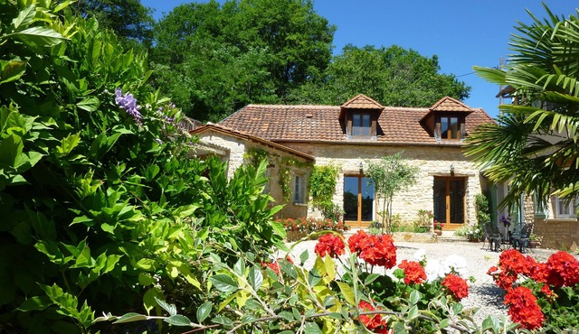 Beautiful retreat With Panoramic Countryside Views close to Hautefort Chateau.