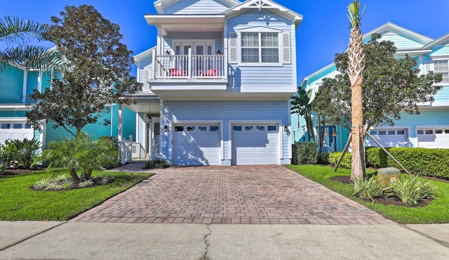 Beautiful Reunion Resort Home < 15 Min to Disney!