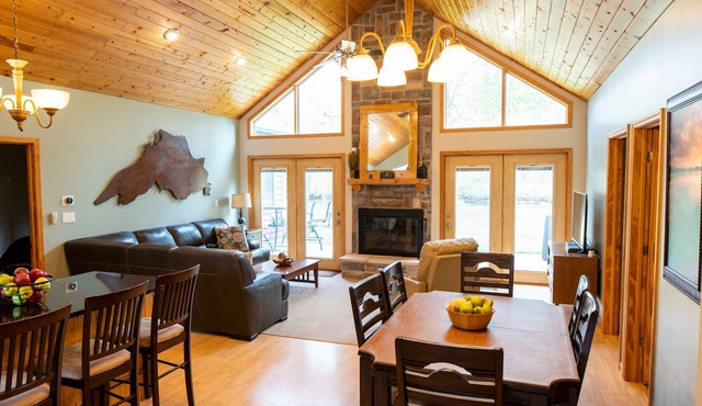 Beautiful Riverside Property!