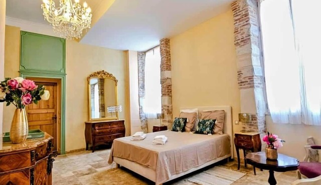 Beautiful Romantic Suite with private terrace