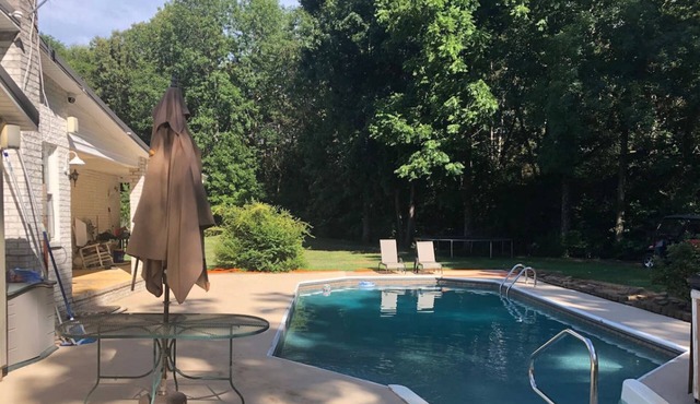 Beautiful Room Just Waiting for You Pool IS Closed