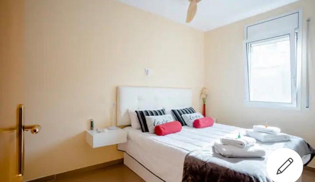 BEAUTIFUL ROOM RIVER