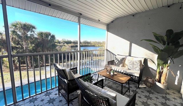 Beautiful Rotonda Condo 2 Bed 2 Bath Pool Walkable Near Beaches Monthly Rental