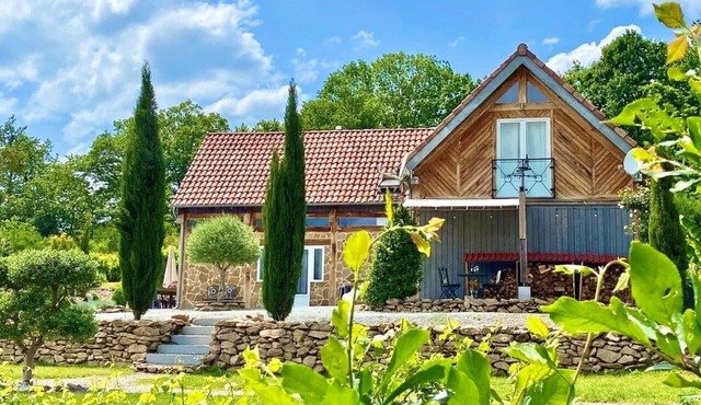 Beautiful rural house. Entire private home for your enjoyment.