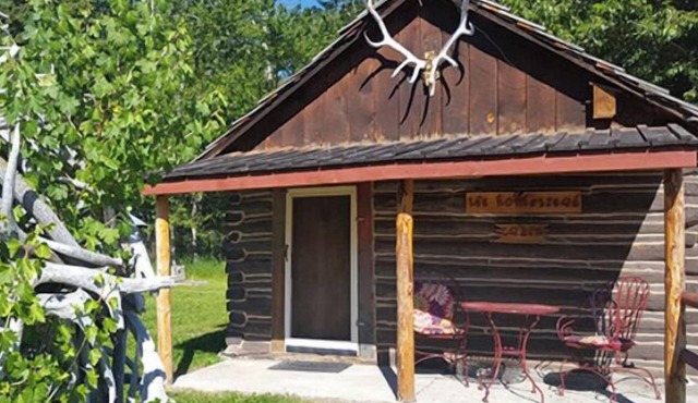 Beautiful, Rustic and Cozy Historic Cabin