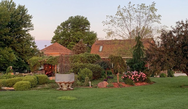 Beautiful Rustic Barn just waiting for you to kick back and relax.