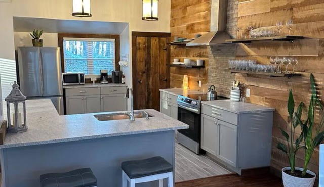 Beautiful rustic/newly renovated Home near Gettysburg, PA