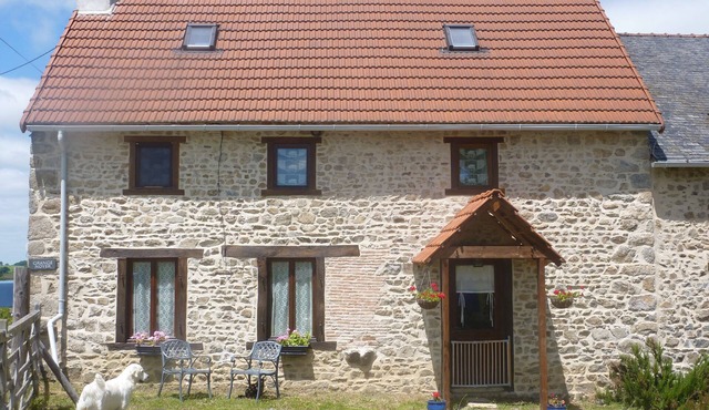 Beautiful Stone Farmhouse Stunning Views Nestled in rolling Creuse countryside!