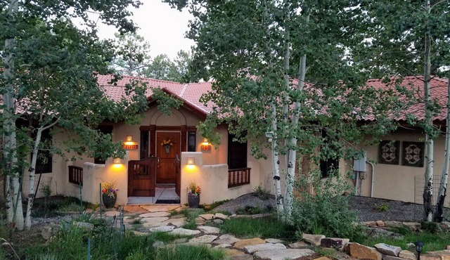 BEAUTIFUL SAN JUANS-Free golf/deck/hot tub/gas fire pit/hike/jeep/bike/fish !